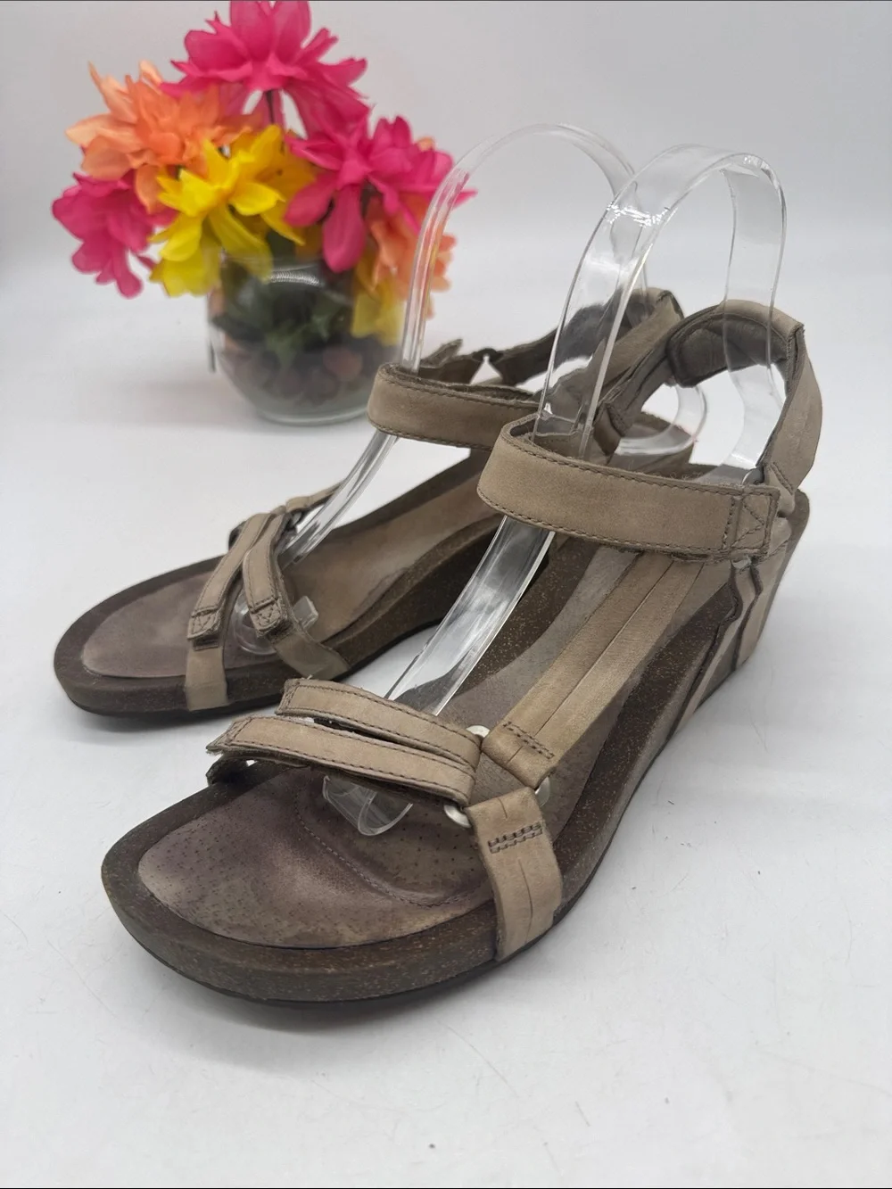 Teva Taupe Laether Strappy Wedge Sandals Size 9 KET10149B